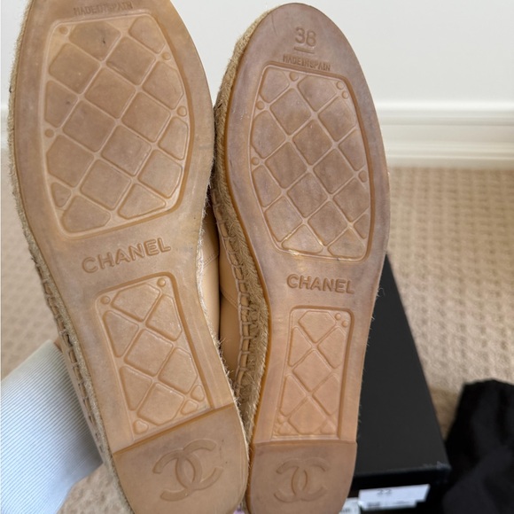 CHANEL Tan and Black Espadrilles - Picture 2 of 3